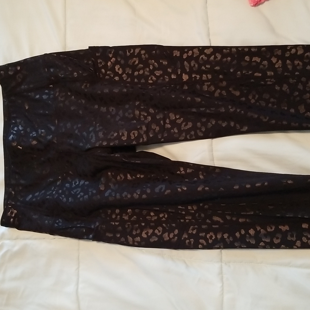Black cheetah leggings